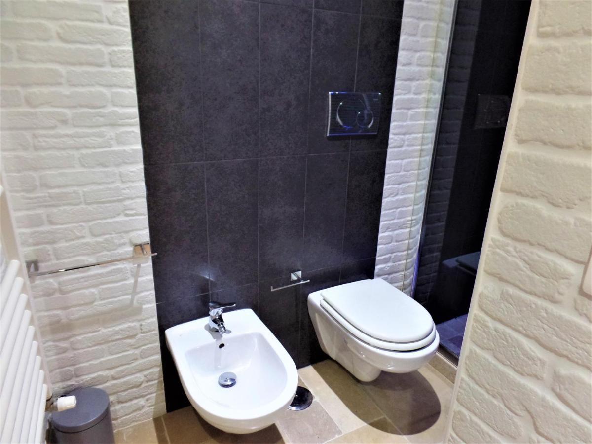 Regina Viarum Apartment, Historic City Centre Brindisi Bagian luar foto