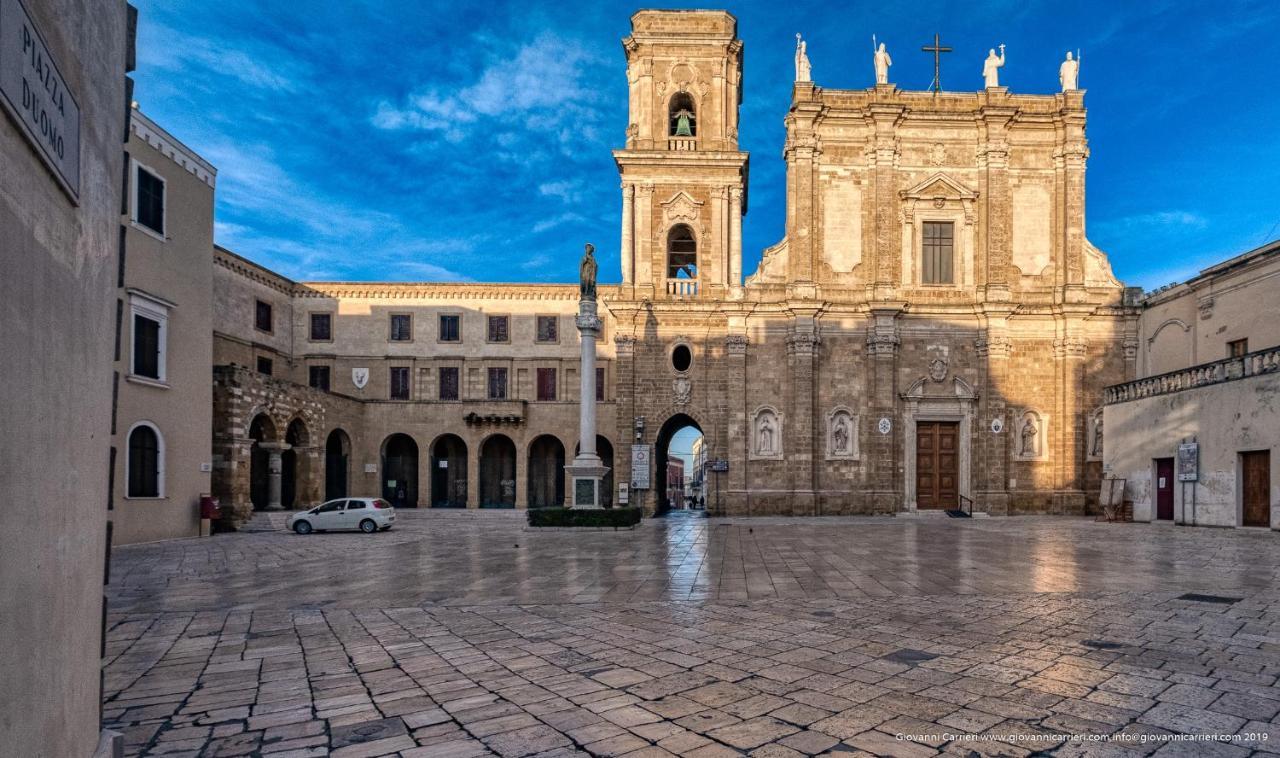 Regina Viarum Apartment, Historic City Centre Brindisi Bagian luar foto
