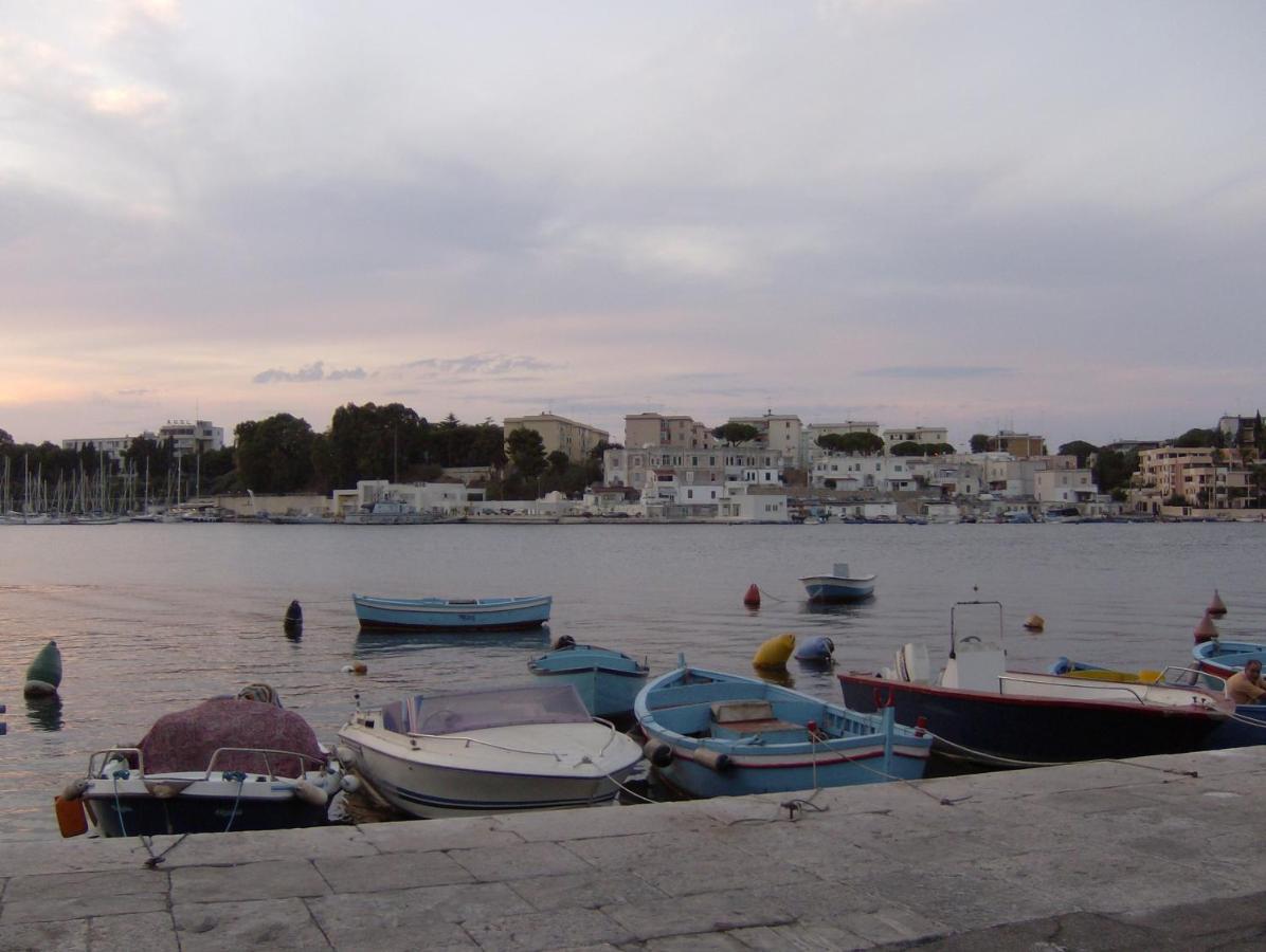 Regina Viarum Apartment, Historic City Centre Brindisi Bagian luar foto
