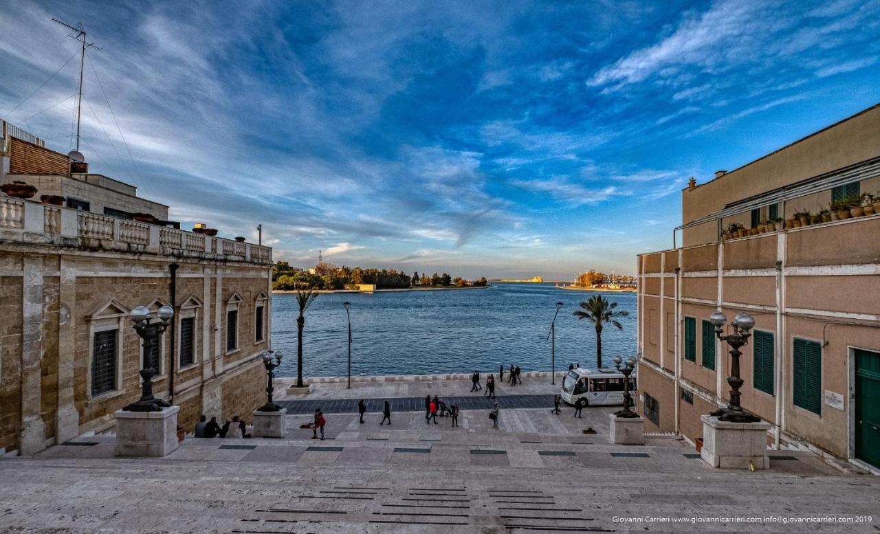 Regina Viarum Apartment, Historic City Centre Brindisi Bagian luar foto
