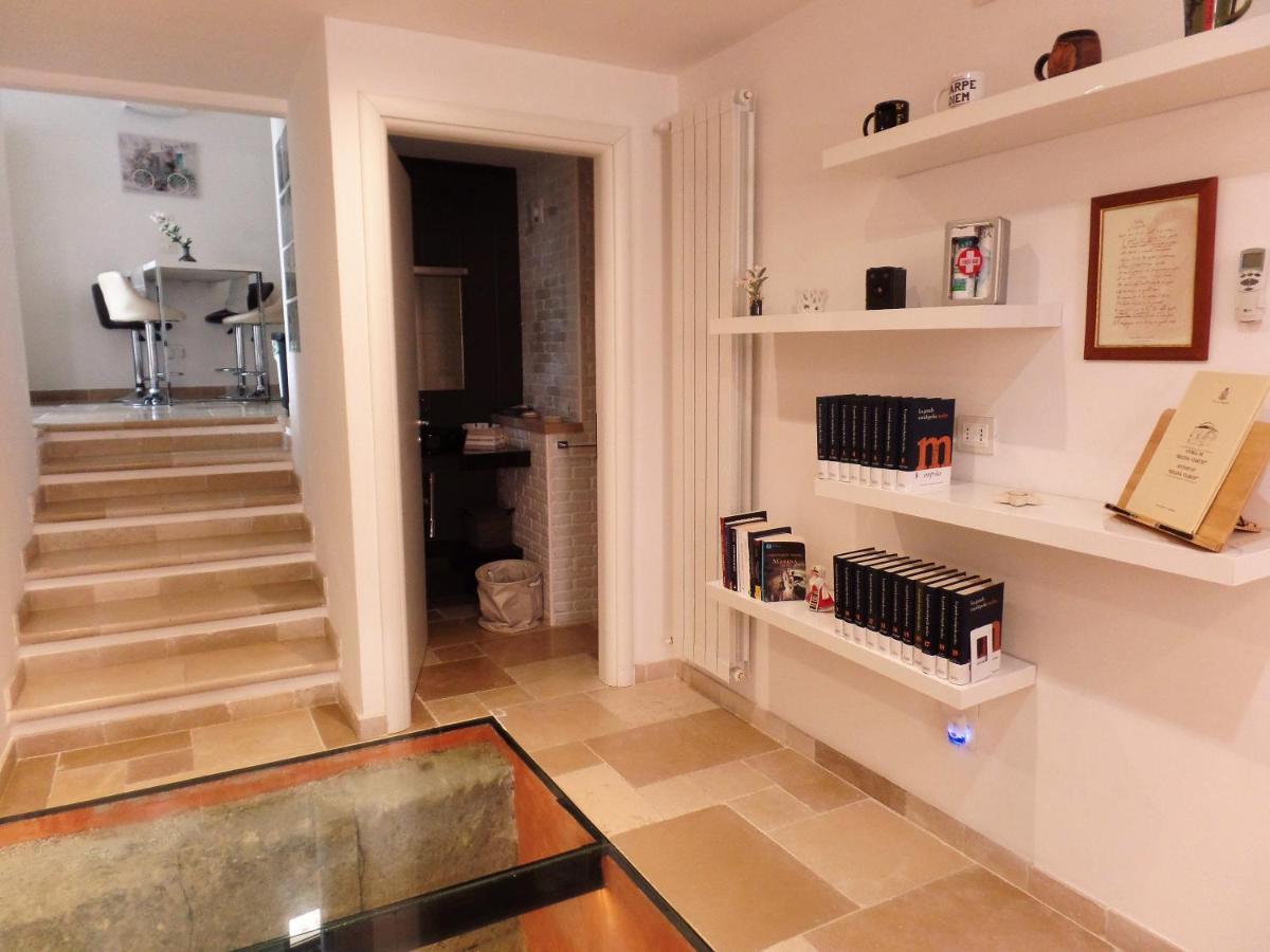 Regina Viarum Apartment, Historic City Centre Brindisi Bagian luar foto