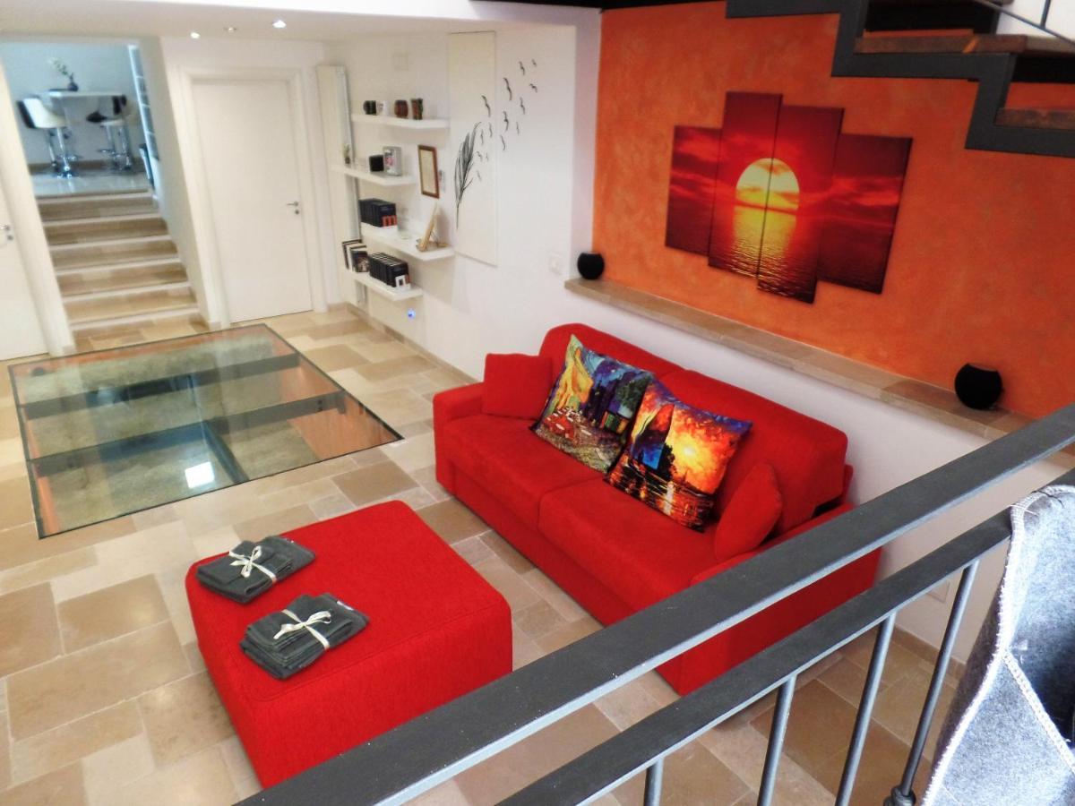 Regina Viarum Apartment, Historic City Centre Brindisi Bagian luar foto