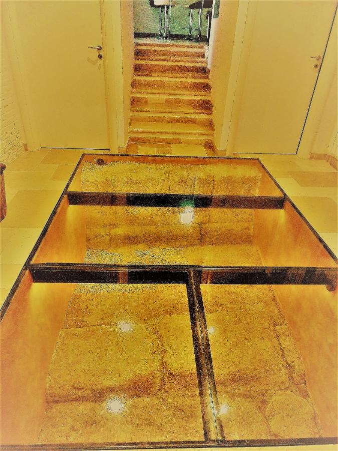 Regina Viarum Apartment, Historic City Centre Brindisi Bagian luar foto