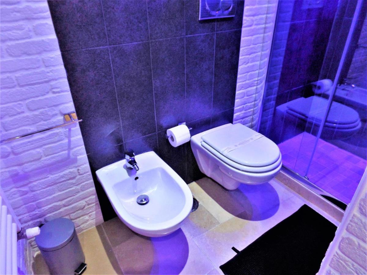 Regina Viarum Apartment, Historic City Centre Brindisi Bagian luar foto