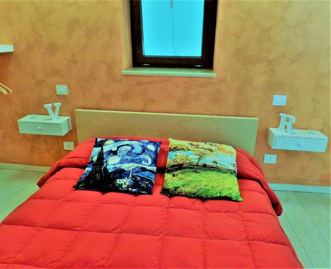 Regina Viarum Apartment, Historic City Centre Brindisi Bagian luar foto