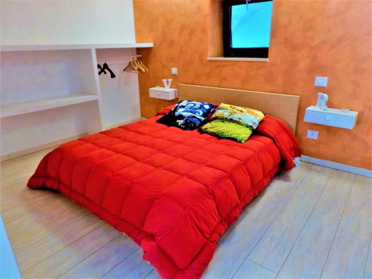 Regina Viarum Apartment, Historic City Centre Brindisi Bagian luar foto